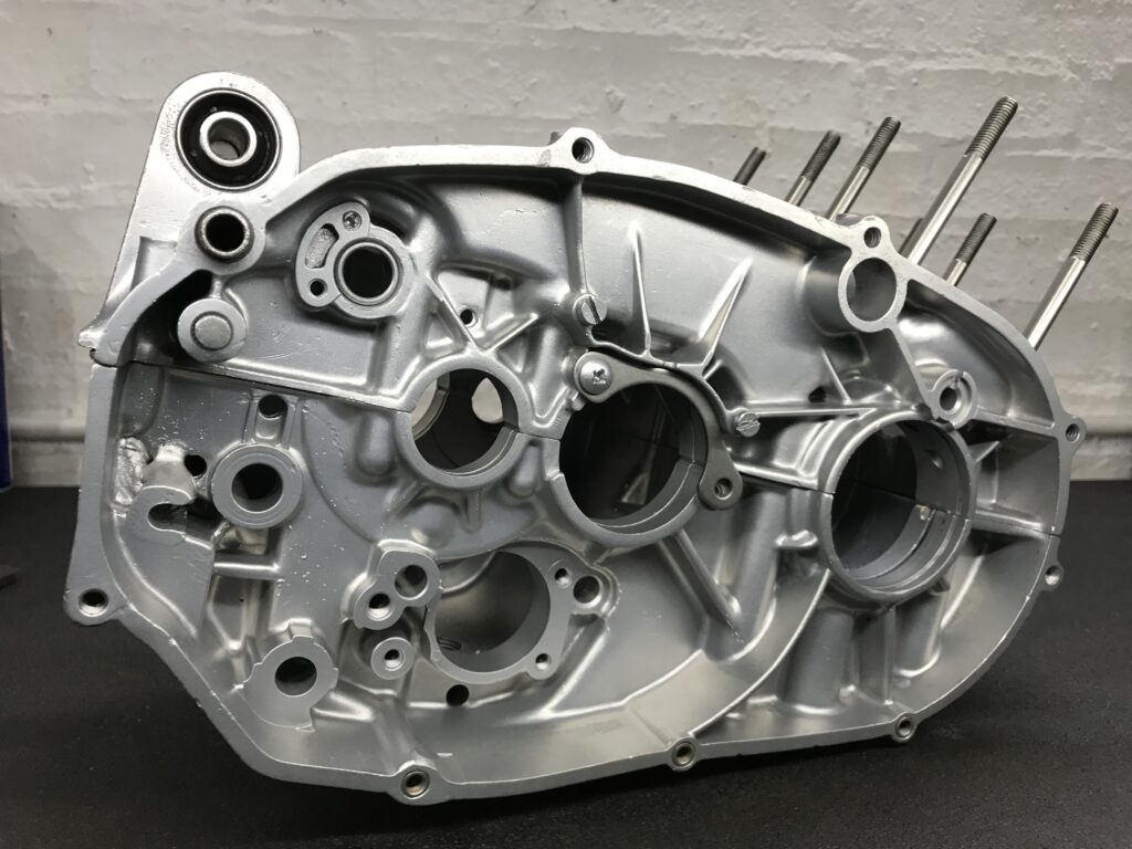 Motorcycle Engine Vapour Blasting 1024x768