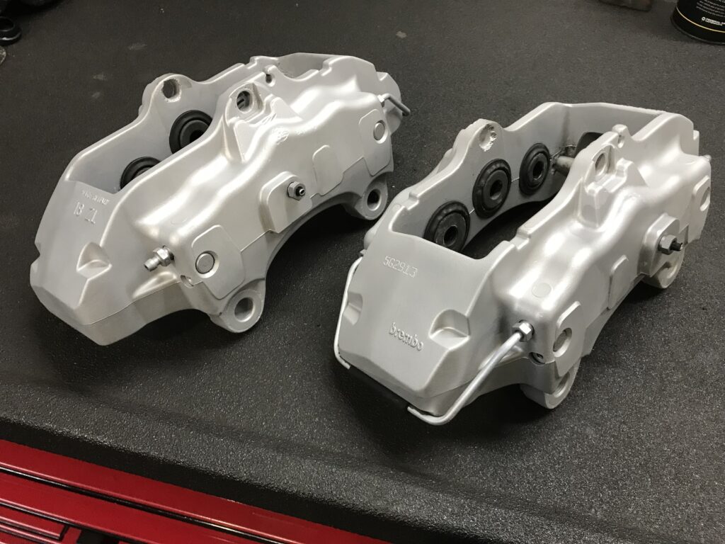 Vapour Blasted Motorcycle Calipers 1024x768